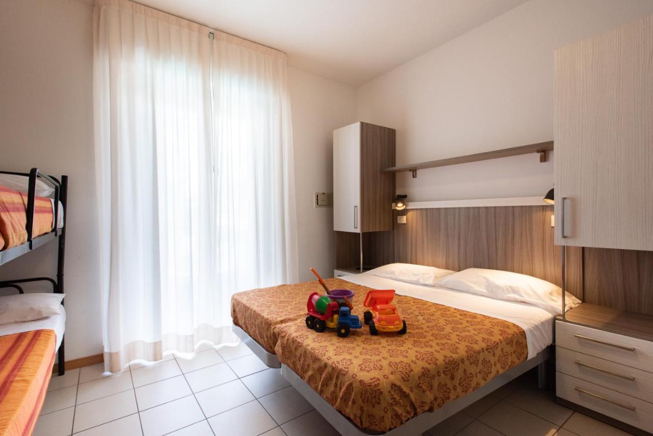 La Plata Hotel - Con Piscina Riccione Zewnętrze zdjęcie
