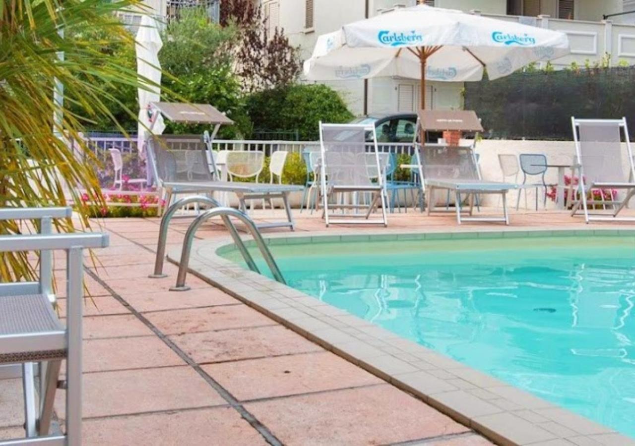 La Plata Hotel - Con Piscina Riccione Zewnętrze zdjęcie